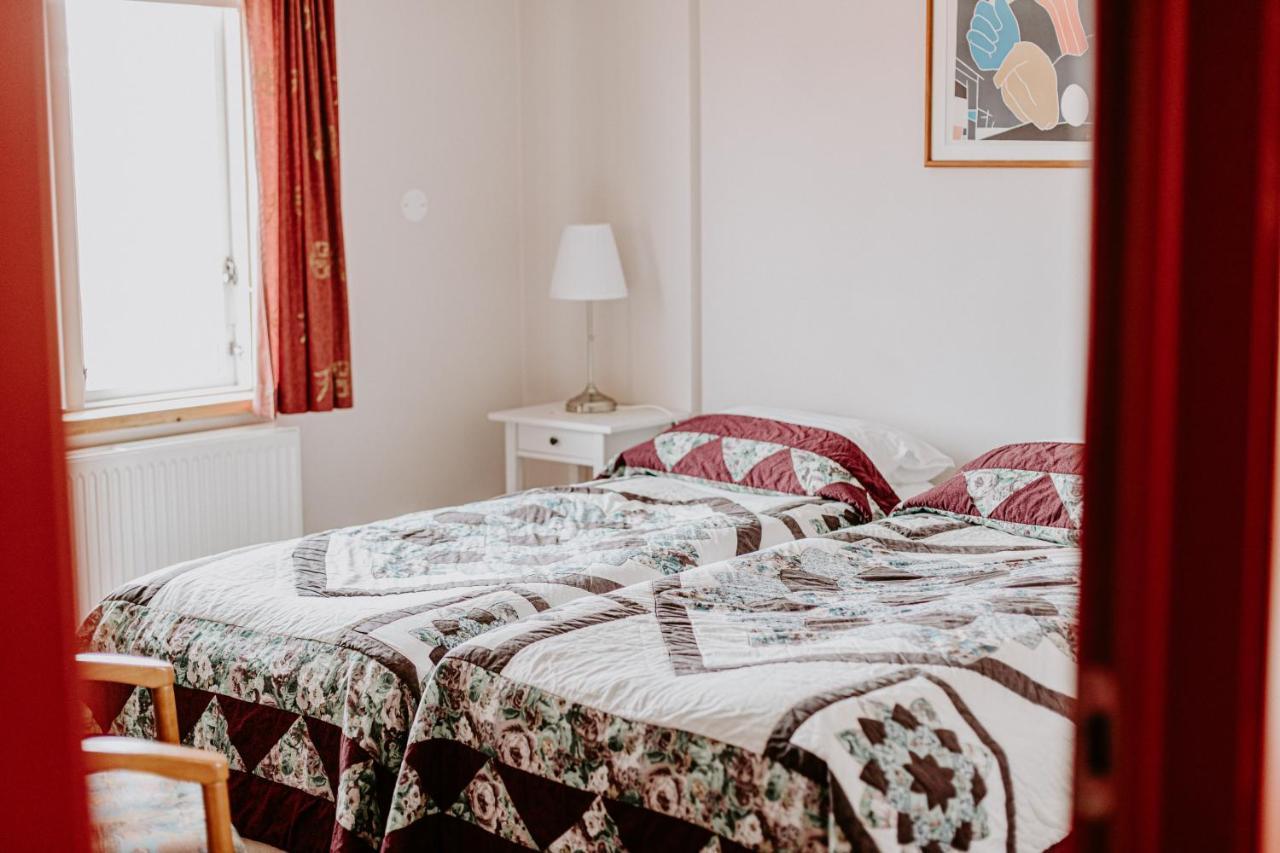 Narfastadir Guesthouse Laugar  Eksteriør bilde