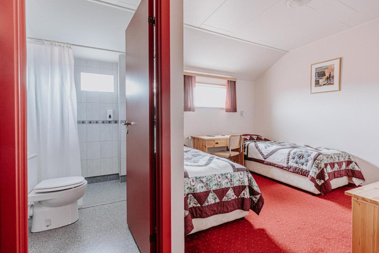 Narfastadir Guesthouse Laugar  Eksteriør bilde